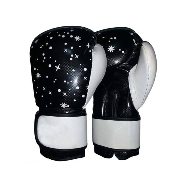 Customized Gloves for Fighters Built for Your Moves