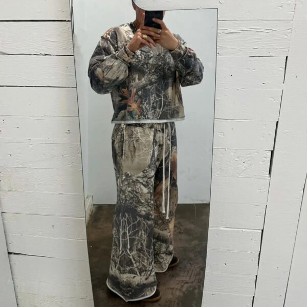 Custom Logo Tracksuits Ideal for Sports Teams, Promotions & More